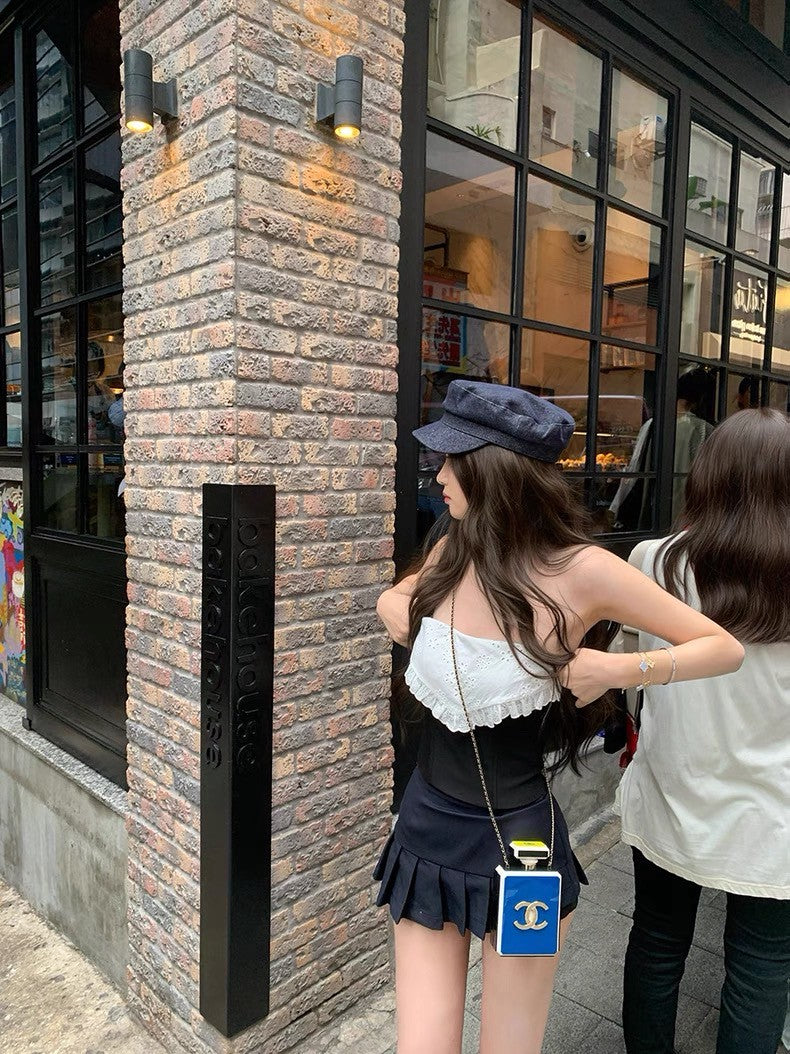 Jun. 純甜歐蕾 撞色繡花魚骨抹胸上衣