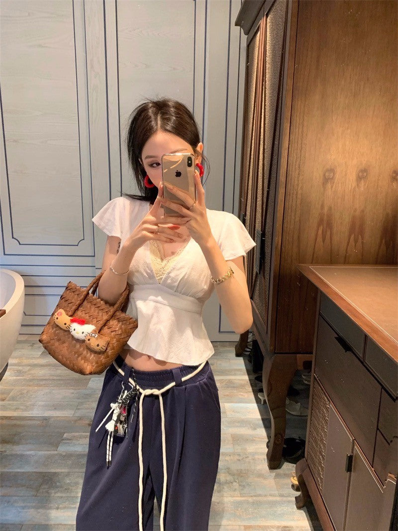 Apr. 法式復古V領收腰短袖白色上衣 奶黃蕾絲內搭