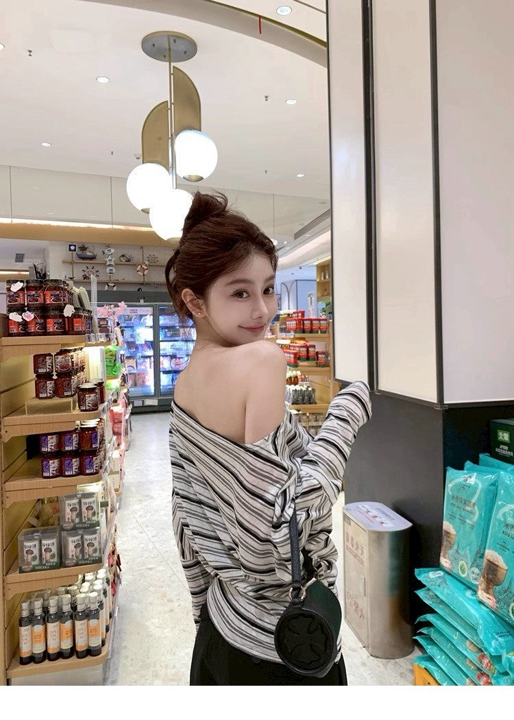 25Aug.淡顏慵懶 姐系隨心穿條紋收腰上衣