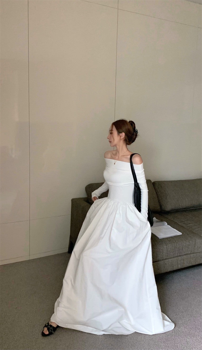 26Jan. 長期主義針織一字領拼接赫本連身裙 黑/白