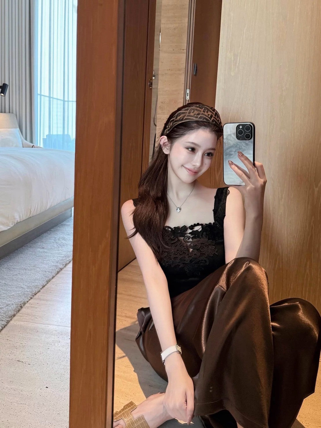 26Apr. 氣質仙女*柔美蕾絲拼接針織背心 白/黑