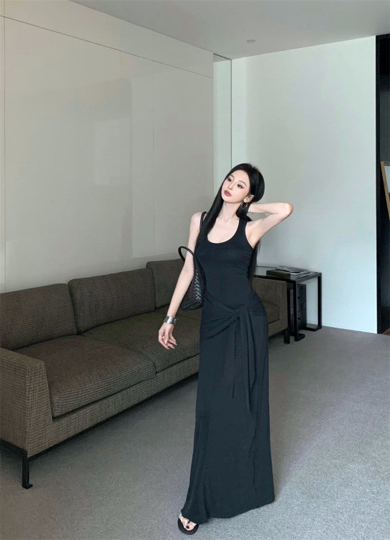 25Aug. 遮小腹瘦瘦工字背心裙(繫帶另附)白/黑