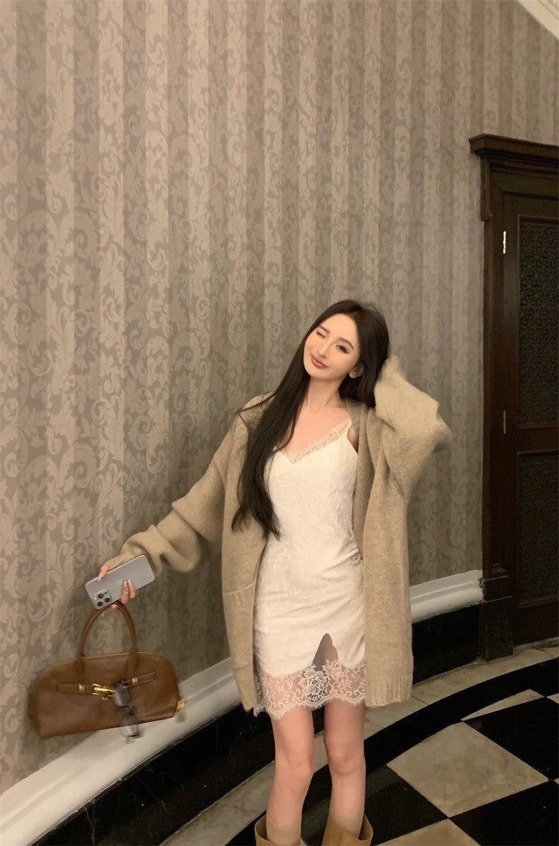 Nov. 性感純欲 蕾絲拼接連身裙 軟糯針織外套