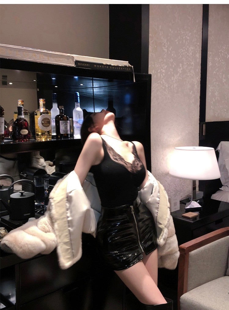 Jan. Ys1 暗黑矜貴 彈力蕾絲拼接V領背心 黑