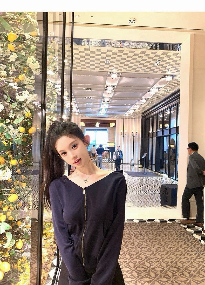 26Feb. 把妹王休閒斜肩拉鏈設計開衫上衣 淺奶茶/藏青