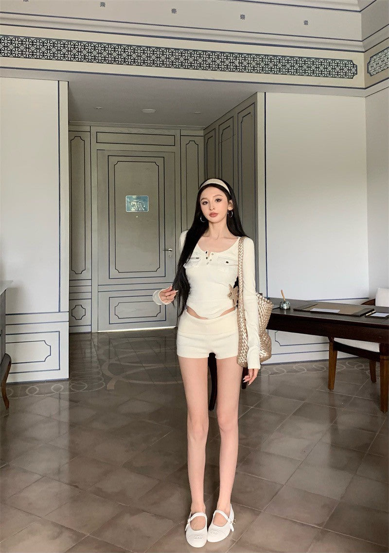 Apr. 復興時代美式U領口袋上衣中腰短褲套裝 杏