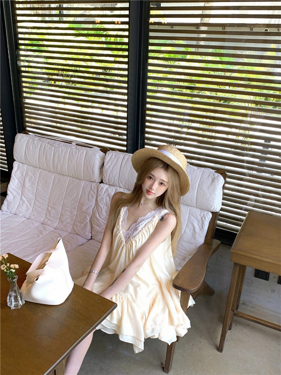 Jun. 花語呢喃 露思款甜美V領洋裝 奶黃 (蕾絲背心單獨選購)