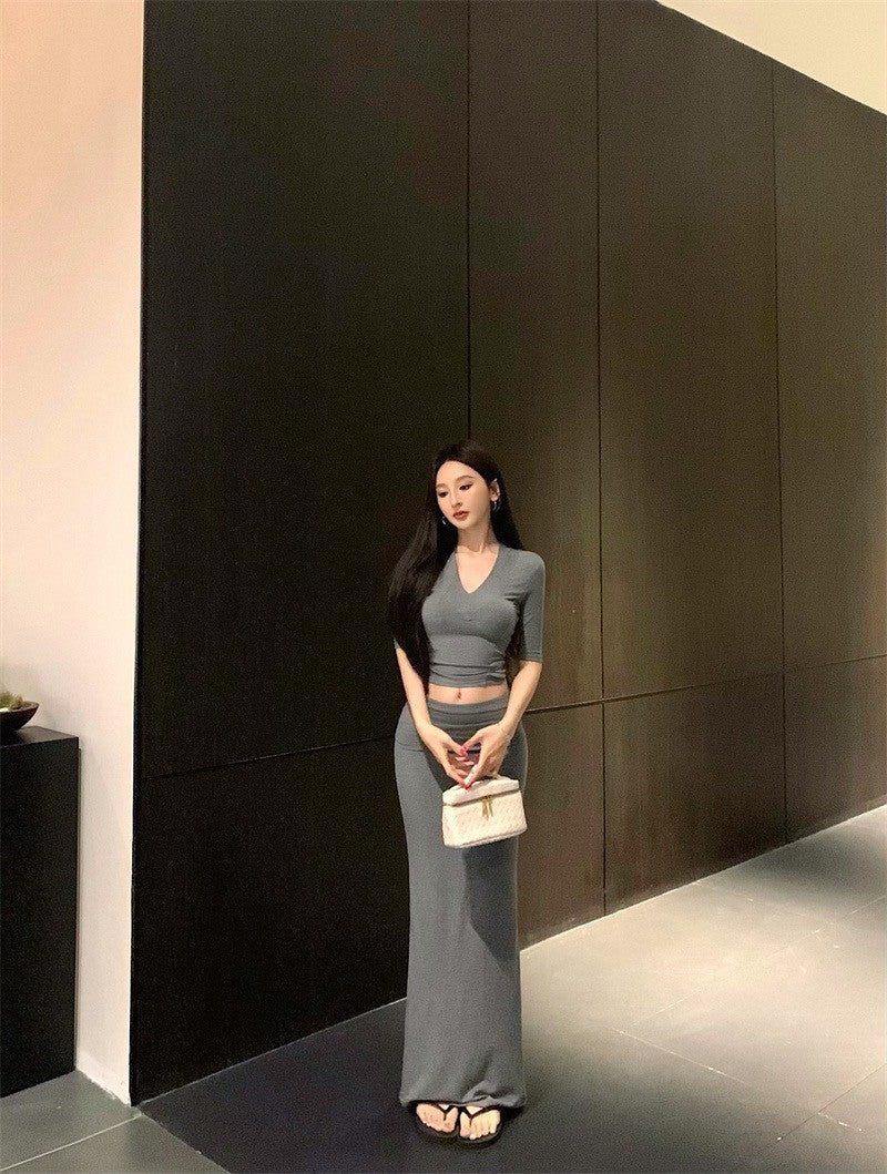 25Sep. 高級感V領五分袖魚尾半身裙套裝 灰/黑
