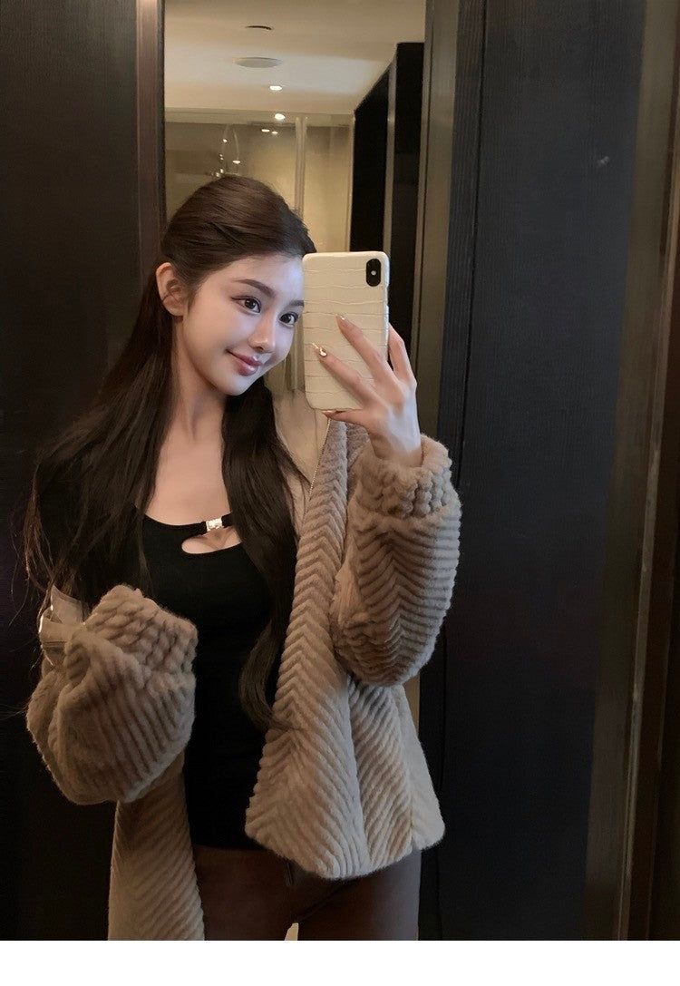 Dec. 偷心天使 心機縷空U領打底上衣 白/黑