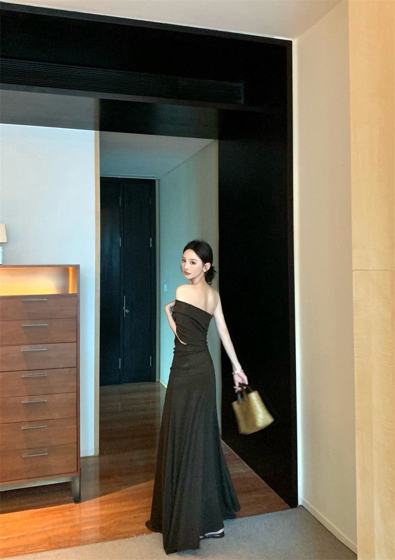 25Jul. 女主人物 露肩單袖半身裙慵懶套 咖