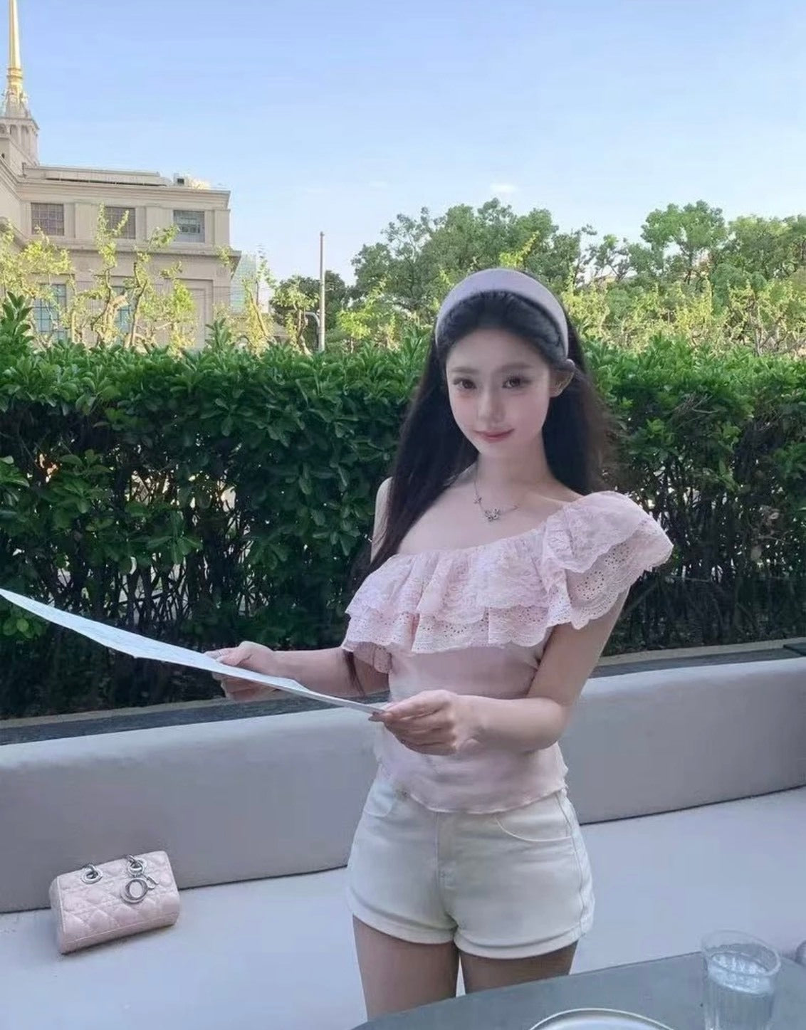 25Oct. 蕾絲布朗 嗲系女友蕾絲荷葉單肩上衣 粉