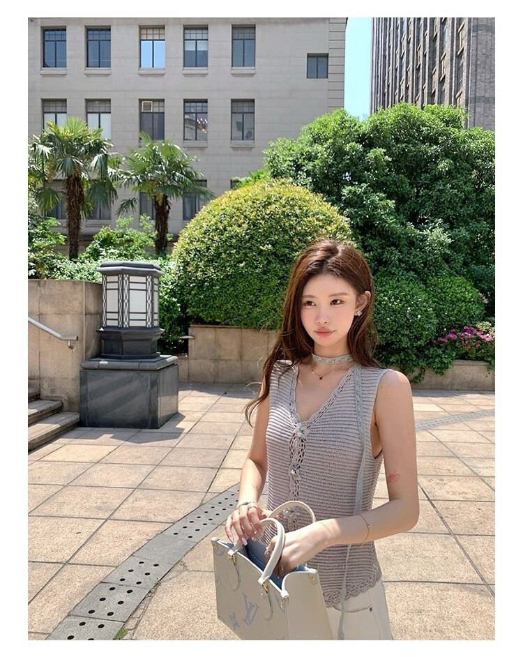 25Oct. 回頭率密碼韓系薄款針織飄帶背心 灰