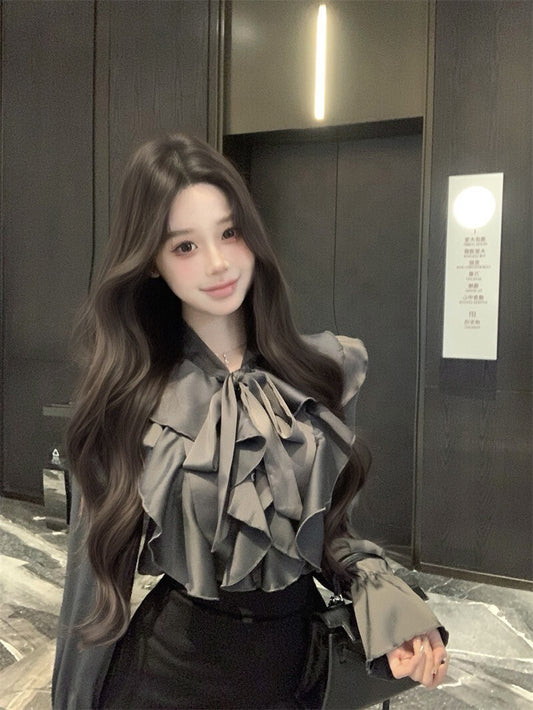 25Oct. 女高管穿搭 個性黑色荷葉修身襯衫/高腰半身裙