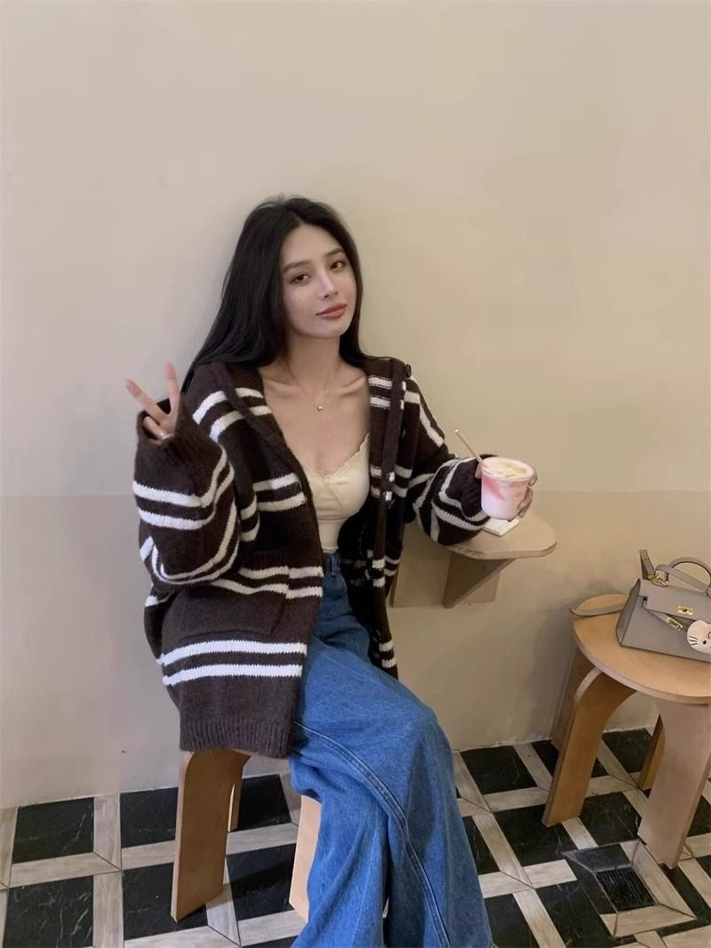 25Oct. 慵懶空氣羊毛條紋針織連帽外套 咖