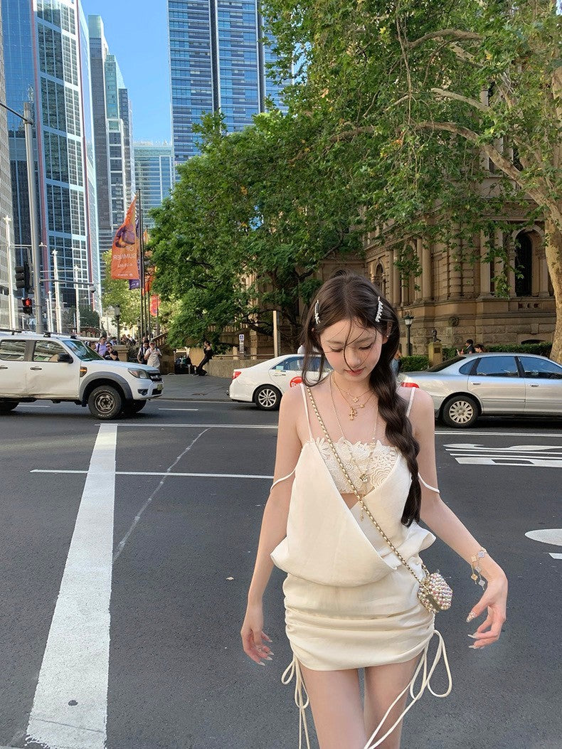 Mar. 豆蔻少女 立體繡花拼接蘯領抽繩連身裙 白