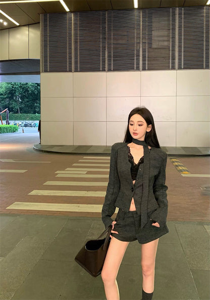 26Jan. 復古收腰西裝飄帶低腰短褲套裝 灰/黑