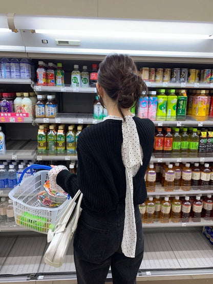 Aug. 後背縷空小心機 初秋針織長袖上衣 黑色