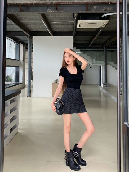 Jun. 復古Dress code簡約顯瘦短袖上衣 波點A字裙 2色