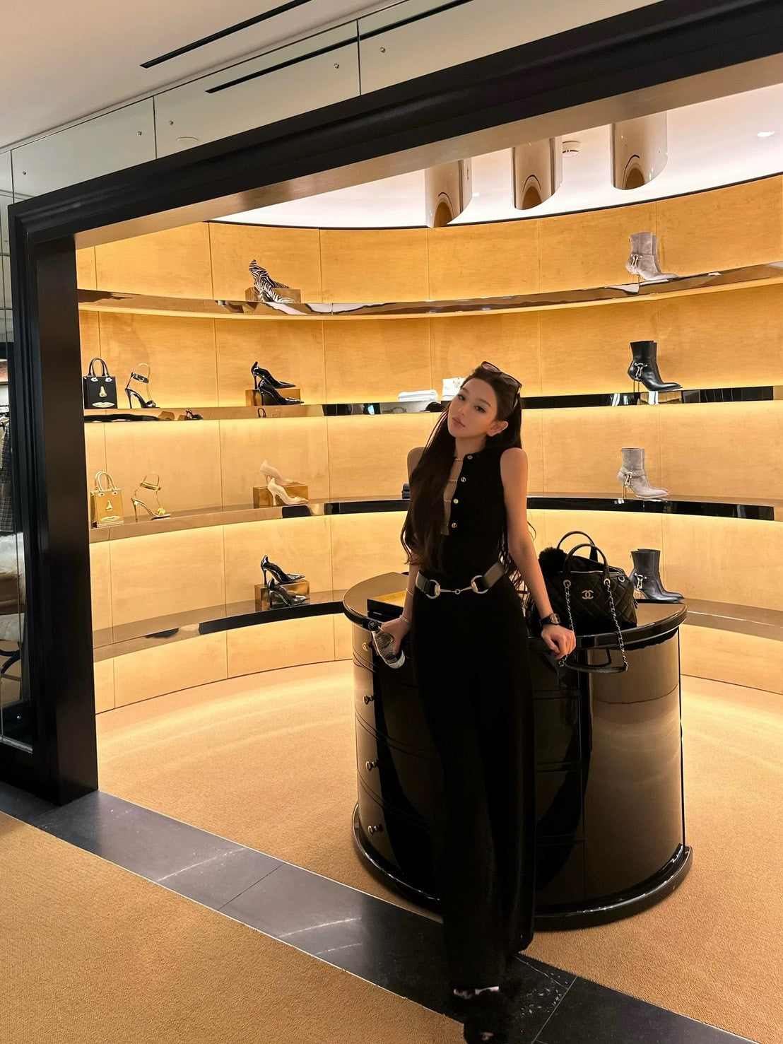 26Jan. 性感雙排金釦小巴鏈條背心 黑