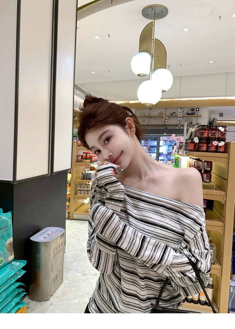 25Aug.淡顏慵懶 姐系隨心穿條紋收腰上衣