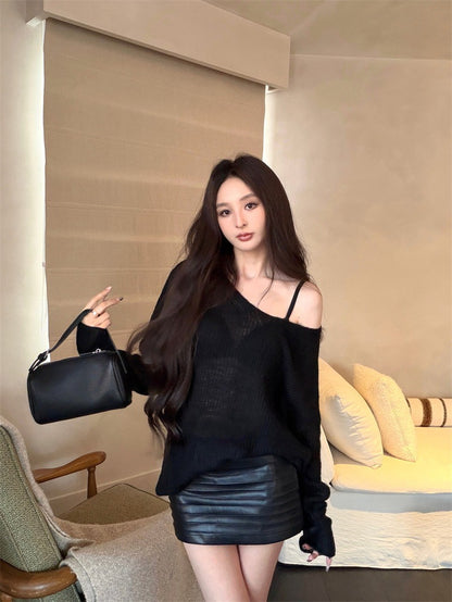 26Jun. 霧感美女慵懶透視針織上衣/風琴辣妹皮短裙 黑色系