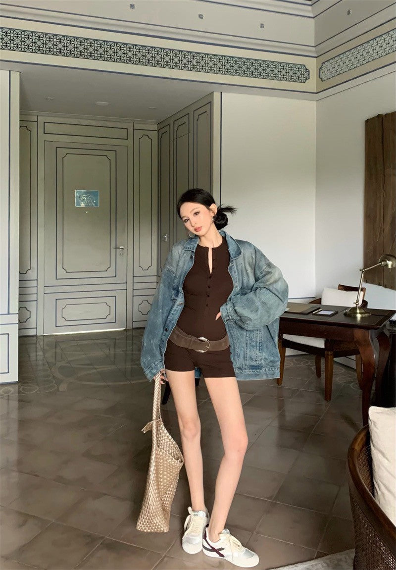 Jun. 時髦復古精 排扣彈力連體褲  咖