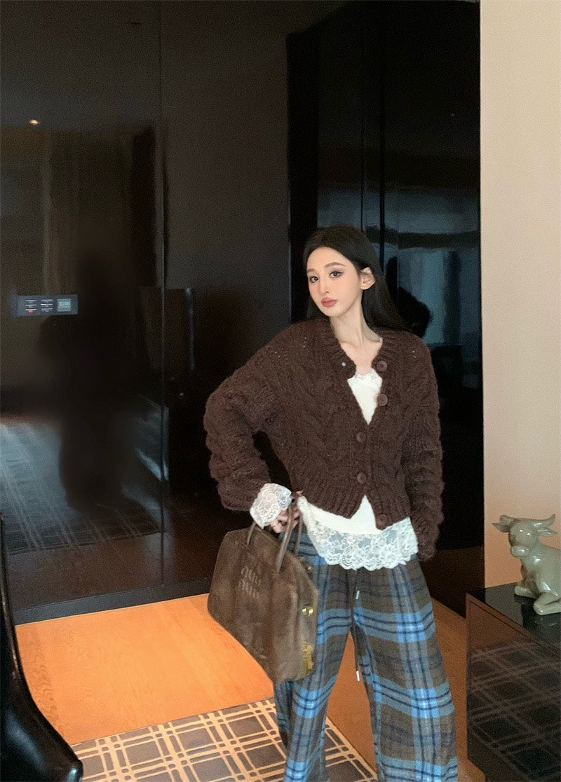 25Nov. 冬季呢喃保暖厚磅麻花針織外套2色 打底蕾絲上衣 2色