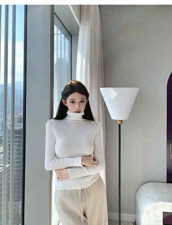 25Dec. 百搭舒適牌羊毛高領打底上衣 白