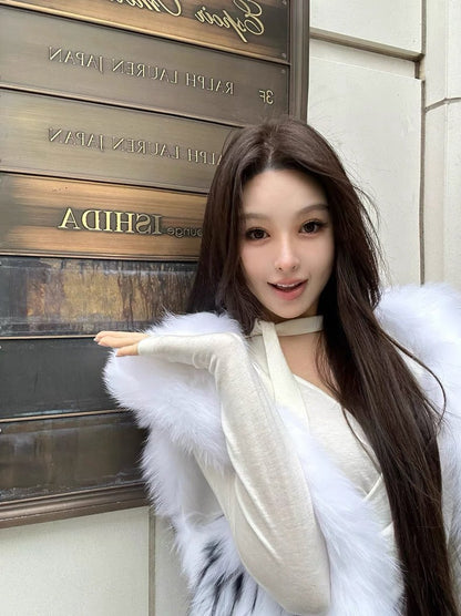 26Jan. 水羊絨性感交錯V領上衣 黑/白