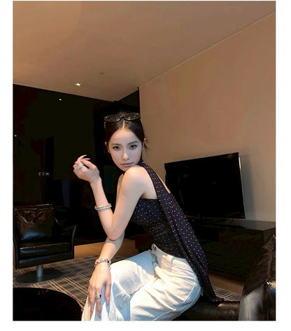 25Aug. 疊影織夢帶胸墊繞頸波點背心 黑