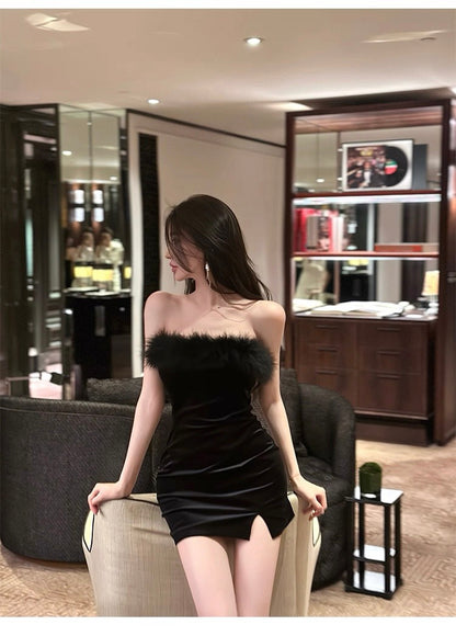 25Nov. 曜夜天鵝辣妹鴕鳥毛抹胸絲絨裙 黑
