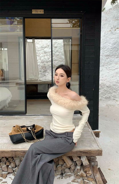 26Jan. 香肩反叛一字領毛毛長袖上衣 杏