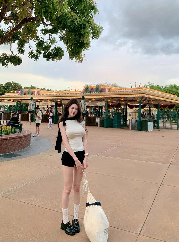 25Sep. 高雅黑白撞色飄帶針織上衣 白