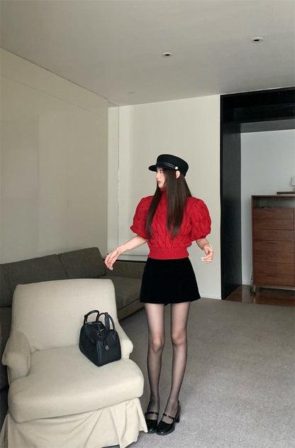 Feb. 俄羅斯娃娃 泡泡袖高領五分袖針織上衣 黑色A字裙