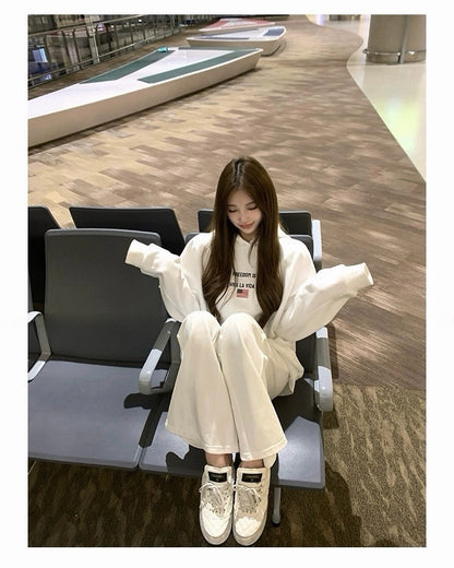 25Nov. 留美Clean outfit寬鬆連帽印花口袋衛衣 白