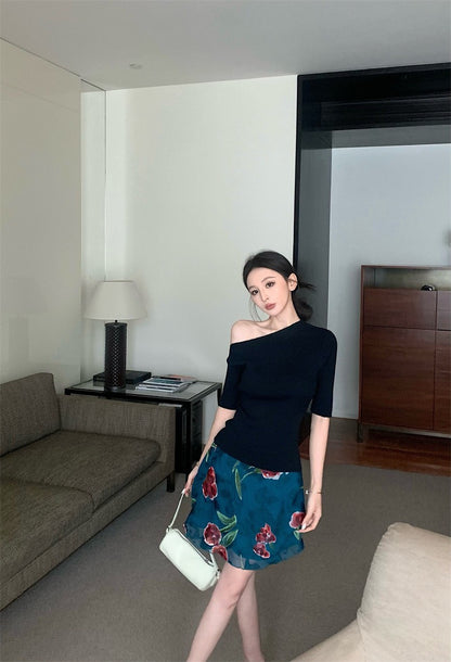 Jun. 半熟女伶 斜領修身針織上衣 藏藍 復古花網紗半身裙 藍