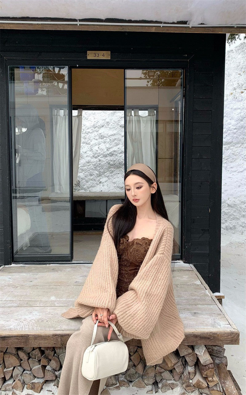26Feb. 熱銷基礎粗針泡泡袖針織外套 杏白/深卡