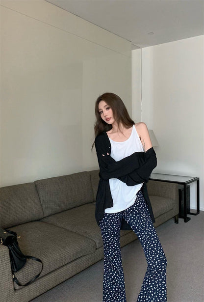 25Jul. 百搭王 休閒私服白色背心 碎花喇叭褲