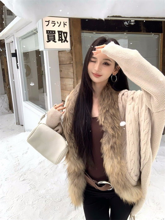 25Dec. 貴女Alpha蝙蝠袖毛毛外套 帶胸墊U領上衣 暖色調