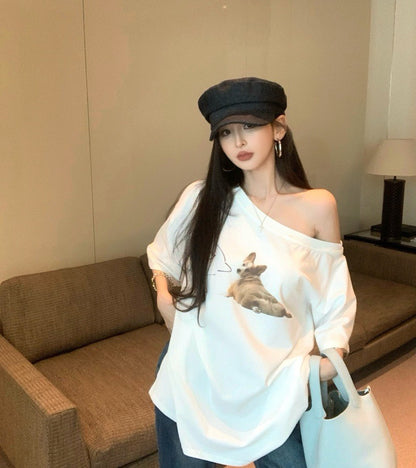 Jun. 哈嚕柯基修勾慵懶斜肩寬鬆上衣 白