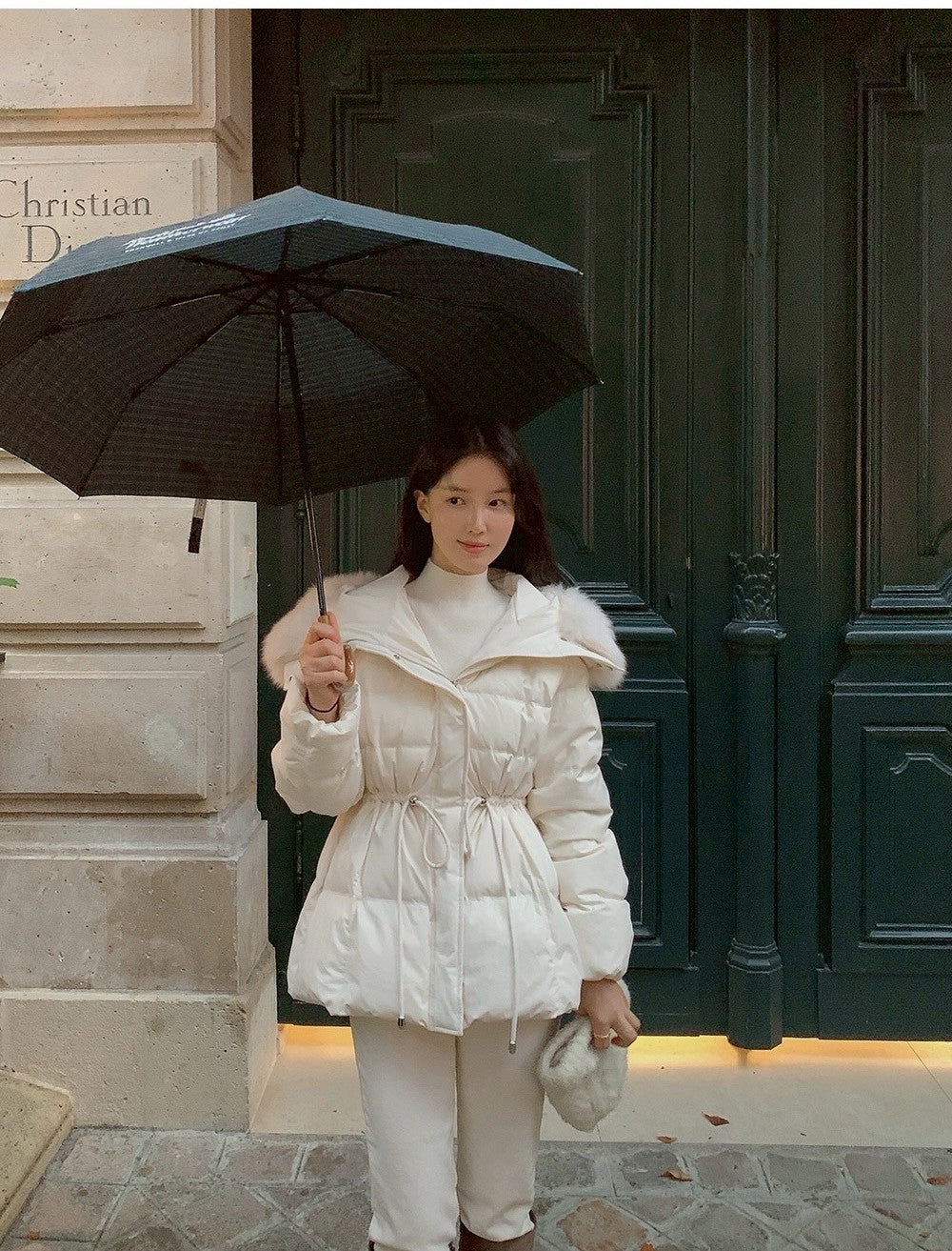 25Dec. 雪絨奶芙毛毛帽收腰羽絨外套 白