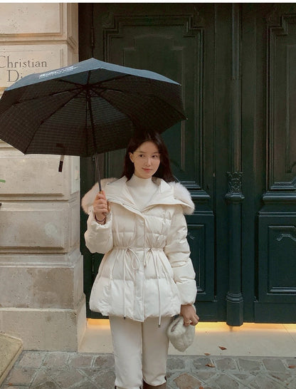 25Dec. 雪絨奶芙毛毛帽收腰羽絨外套 白