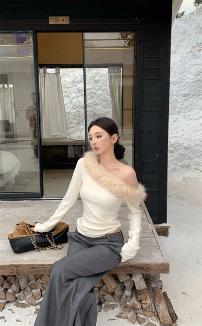 26Jan. 香肩反叛一字領毛毛長袖上衣 杏