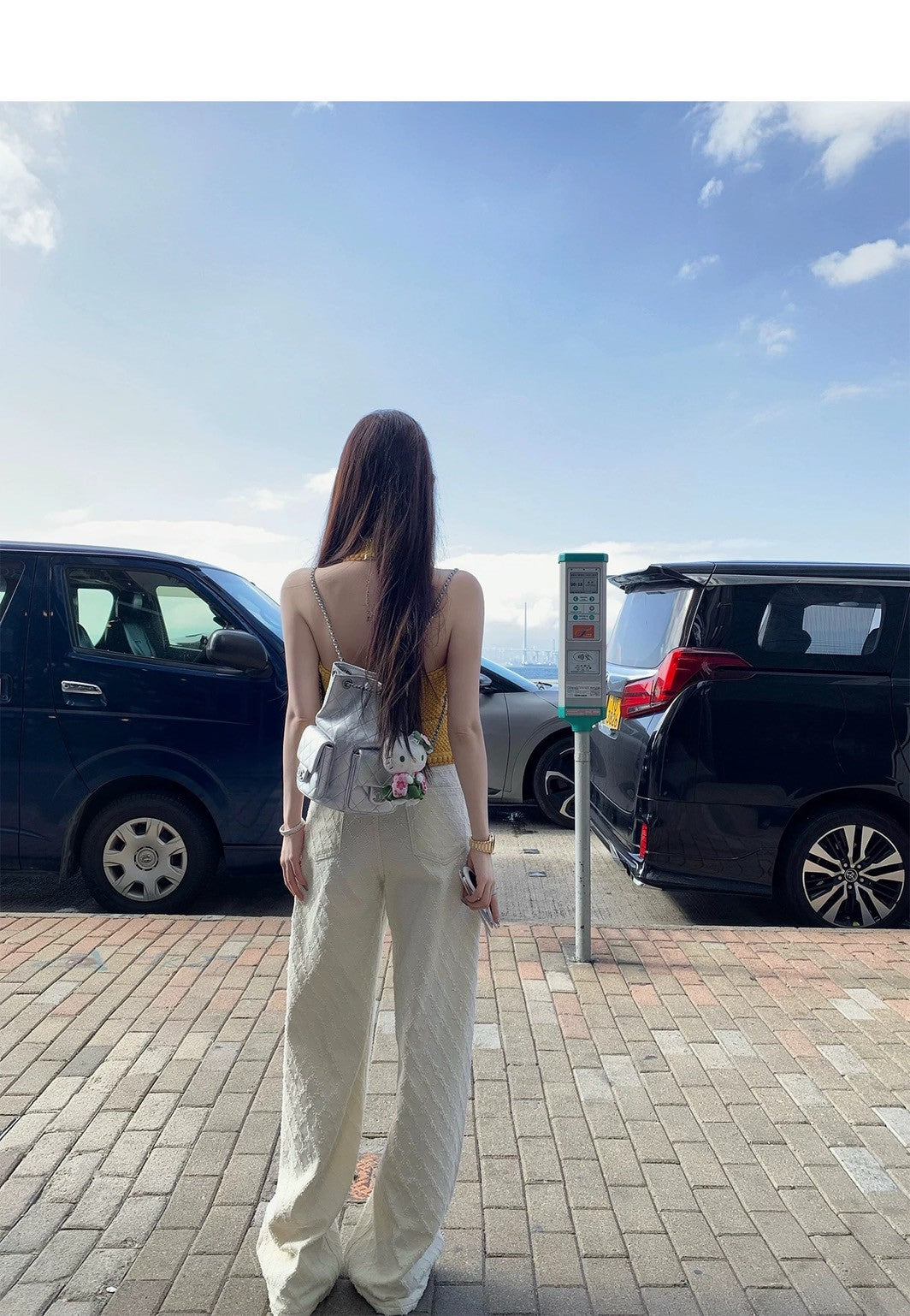 Jun. 本命奶白色菱格小香直筒褲