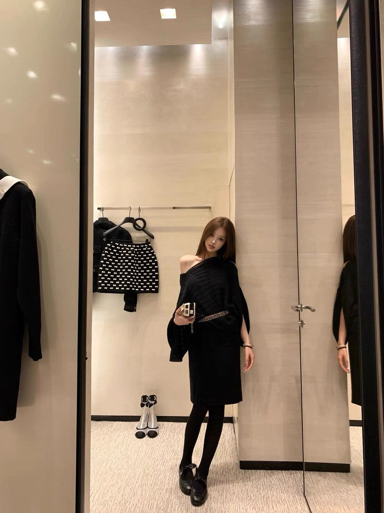 26Jan. 溫柔粗支口袋鈎邊針織半身裙 白/黑