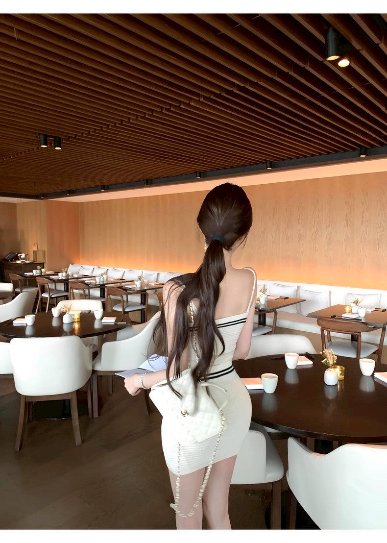 25Sep. 繆係乖乖拿捏純欲針織背心半身裙套裝