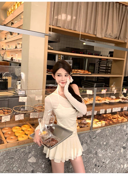 25Sep. 香霧白茶純欲掛脖上衣短裙3件套