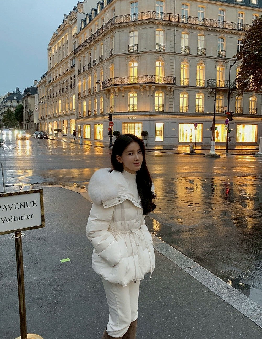 25Dec. 雪絨奶芙毛毛帽收腰羽絨外套 白