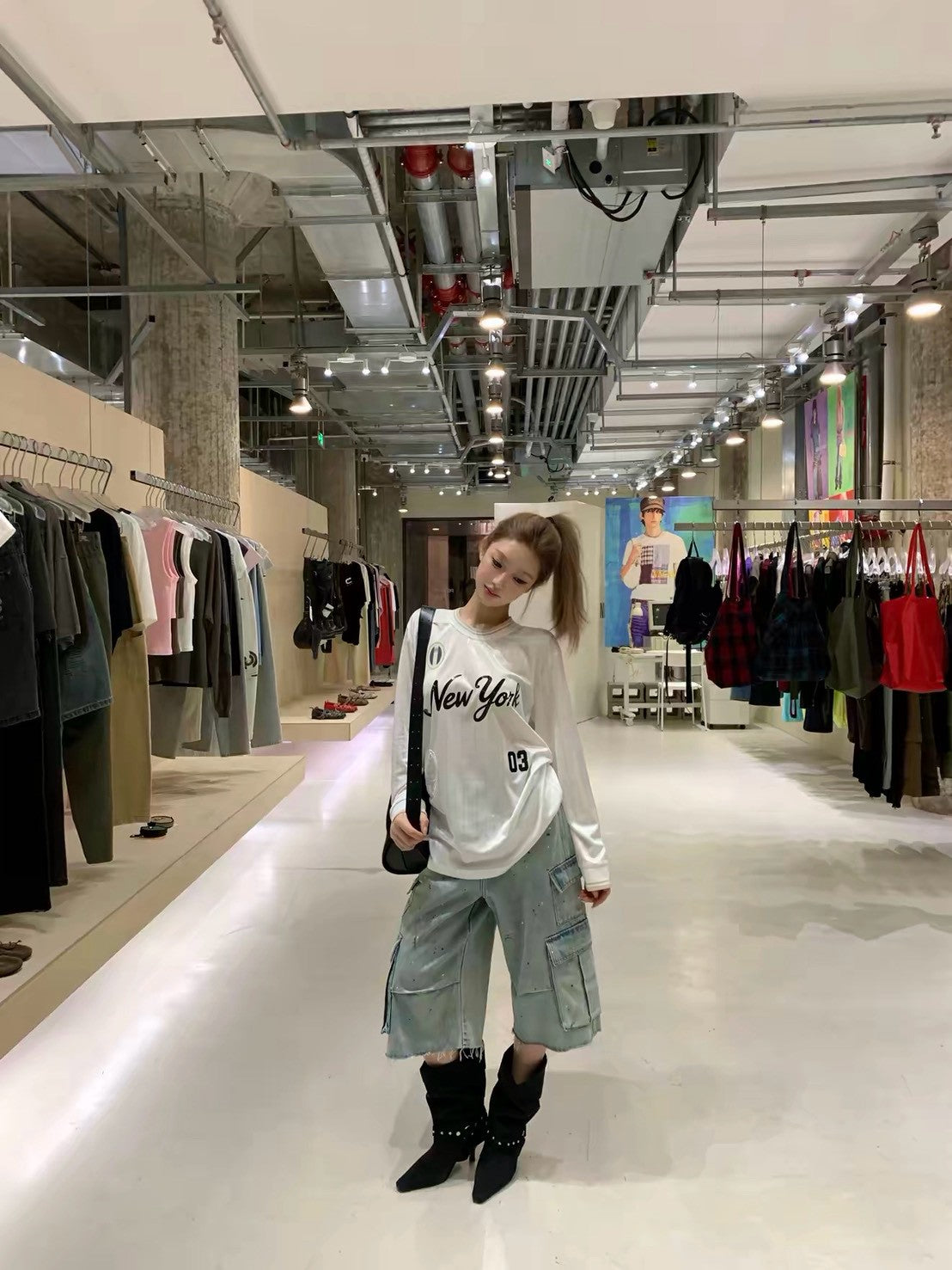 26Oct. 時髦冷都女 水洗潑墨大口袋牛仔中褲