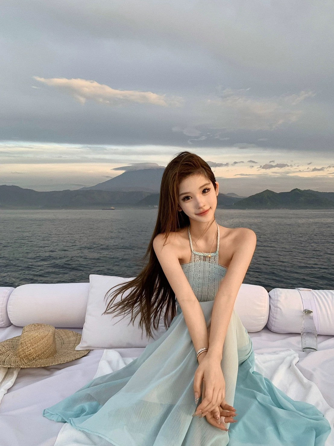 26Apr. 羅馬許願池 水溶花邊工藝度假套裝 米白/藍
